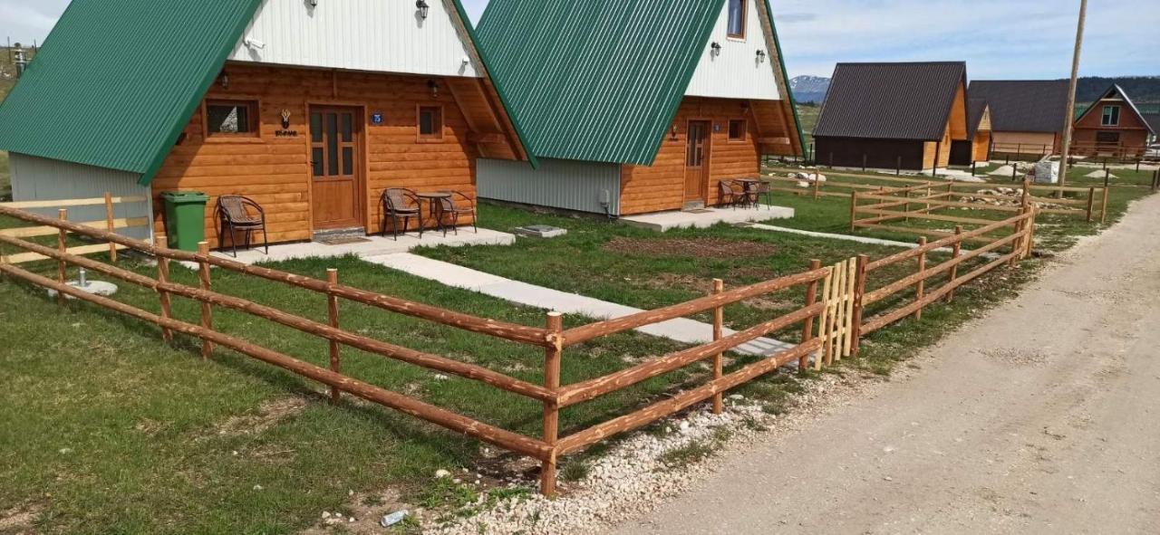 Family Houses Pleme 자블야크 외부 사진